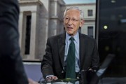 公主岭宏观经济学教授兼实践者Stanley Fisher逝世 曾培养全球多位经济决策者